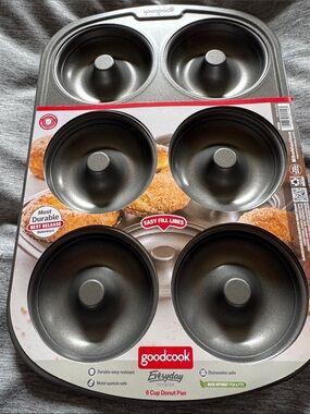 Goodcook Everyday Nonstick Black 6-Cup Donut Pan